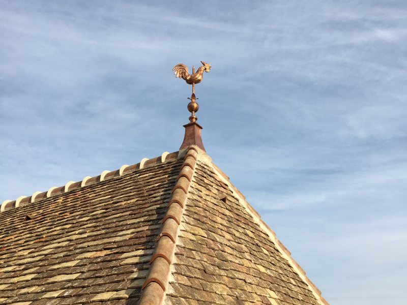 Rénovation de toiture sur site protégé ABF (Mercurey,71) 